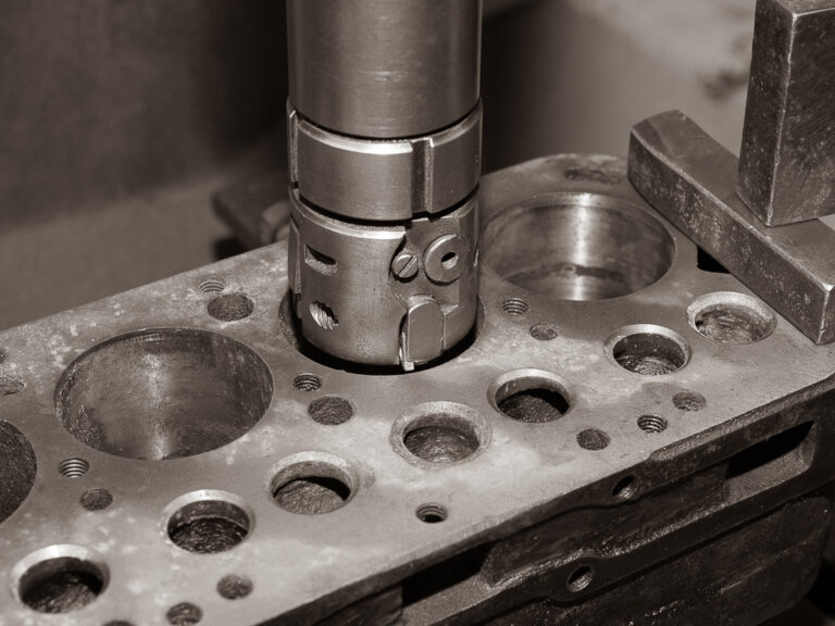 réalésage _ bloc moteur _ C2 _ 5HP _ 1923 (3)